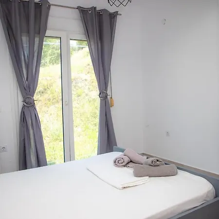 Peaceful Delight 5' From Beach! Apartamento Kalandra